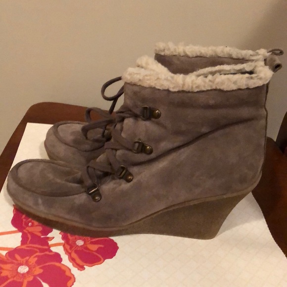 Cute wedge suede/fur boots - Picture 3 of 8